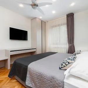 Nina 4* Rovinj